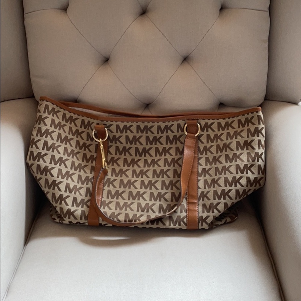 MK Michael Kors tote